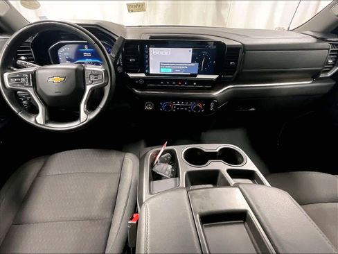Used 2024 Chevrolet Silverado 1500 LT image 21