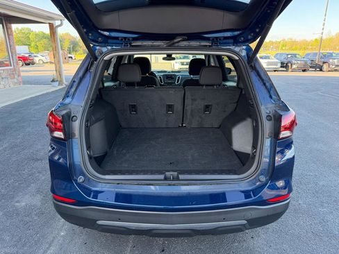 Used 2023 Chevrolet Equinox LT w/ Driver Convenience Package image 6