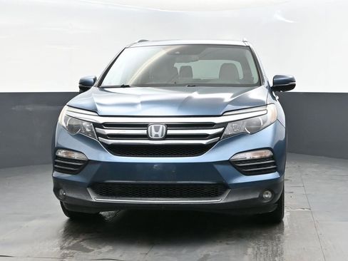 Used 2018 Honda Pilot Touring image 10
