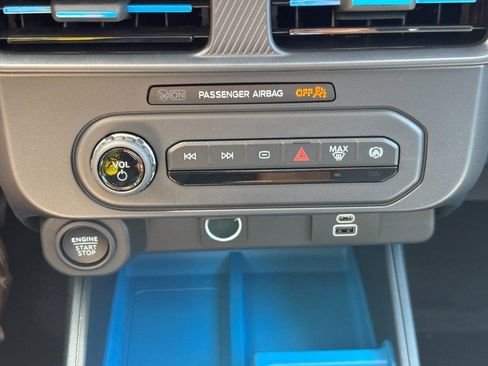 New 2026 Ford Maverick XLT w/ XLT Luxury Package AWD/4WD image 23