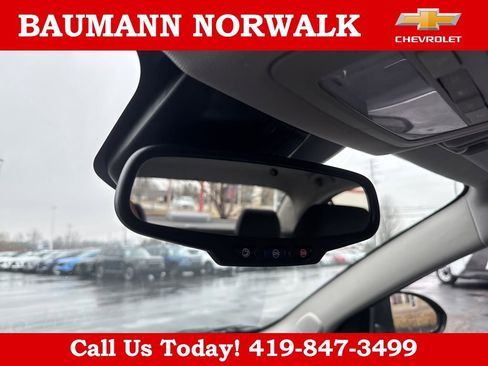 Used 2015 Chevrolet Cruze LT image 34