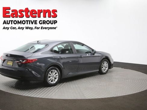 Used 2025 Toyota Camry LE image 42