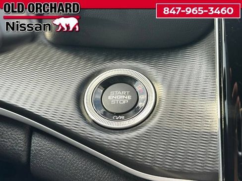 Used 2023 Jeep Grand Cherokee Altitude AWD/4WD image 20