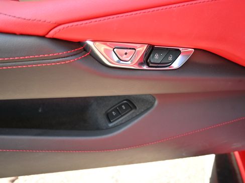 Used 2023 Chevrolet Corvette Z06 image 18