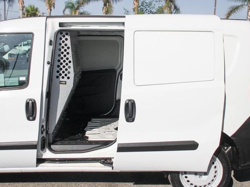 Used 2021 RAM ProMaster City Tradesman image 6