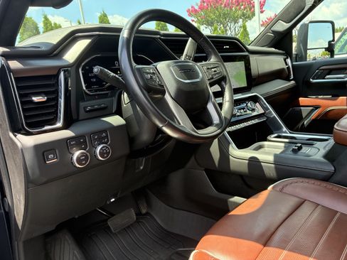 Used 2024 GMC Sierra 2500 Denali Ultimate w/ Max Trailering Package AWD/4WD image 23