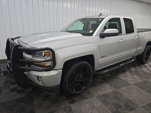 Used 2017 Chevrolet Silverado 1500 LT w/ Rally 2 Edition AWD/4WD image 11