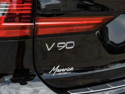 Used 2025 Volvo V90 B6 Cross Country Plus w/ Protection Package Premier AWD/4WD image 41