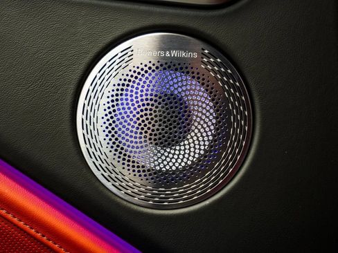 Used 2023 BMW XM w/ M Driver's Package image 11