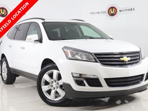 Used 2017 Chevrolet Traverse LT w/ Style and Technology Package image 1