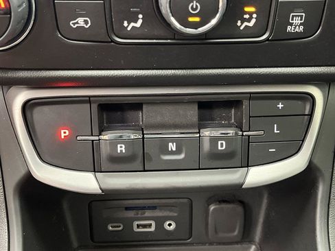 Certified 2023 GMC Terrain SLT w/ Elevation Edition AWD/4WD image 24