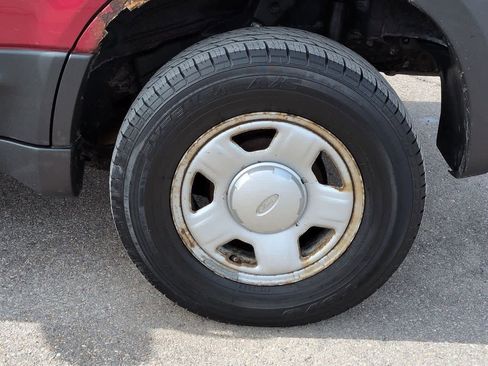 Used 2004 Ford Escape XLS image 13