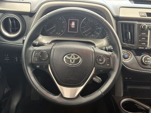 Used 2018 Toyota RAV4 XLE w/ Plus Extra Value Package AWD/4WD image 15