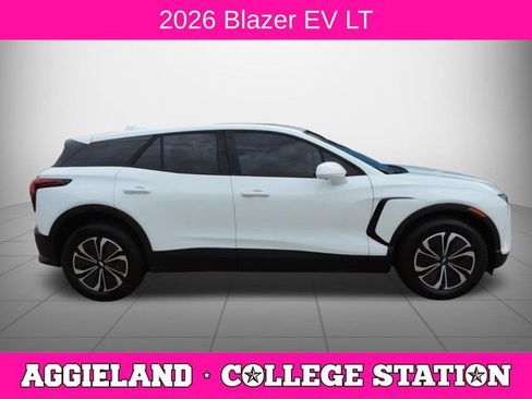 Used 2026 Chevrolet Blazer EV LT FWD image 2