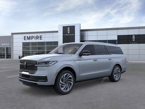 New 2026 Lincoln Navigator L Reserve AWD/4WD image 1