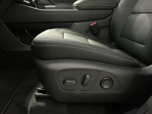New 2026 Chevrolet Traverse LT w/ Driver Confidence Package FWD image 15