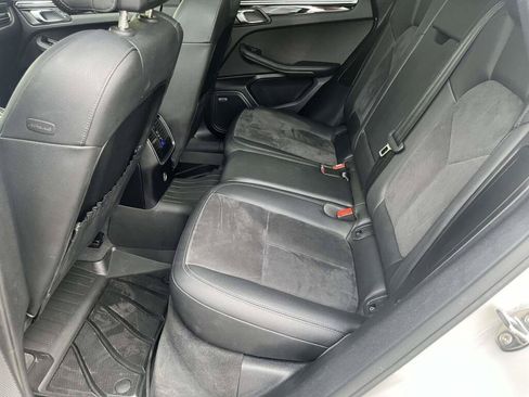 Used 2019 Porsche Macan AWD/4WD image 17