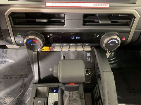 New 2026 Toyota 4Runner TRD Off-Road AWD/4WD image 25
