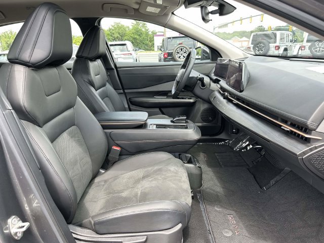 Used 2023 Nissan Ariya FWD image 11