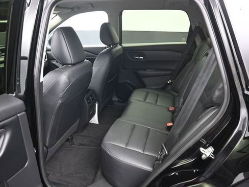 Used 2025 Nissan Rogue SL AWD/4WD image 10