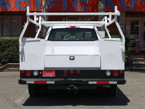 Used 2019 Ford F350 XL w/ Power Equipment Group image 7