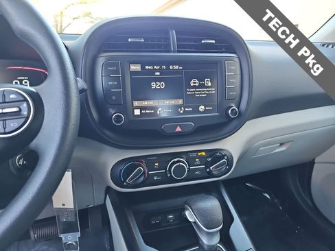 Used 2025 Kia Soul LX w/ LX Technology Package image 20