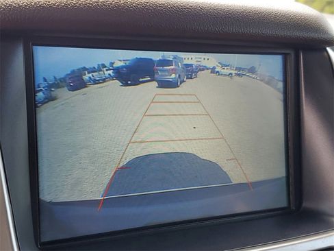 Used 2019 Chevrolet Suburban Premier w/ Premier Plus Edition image 32