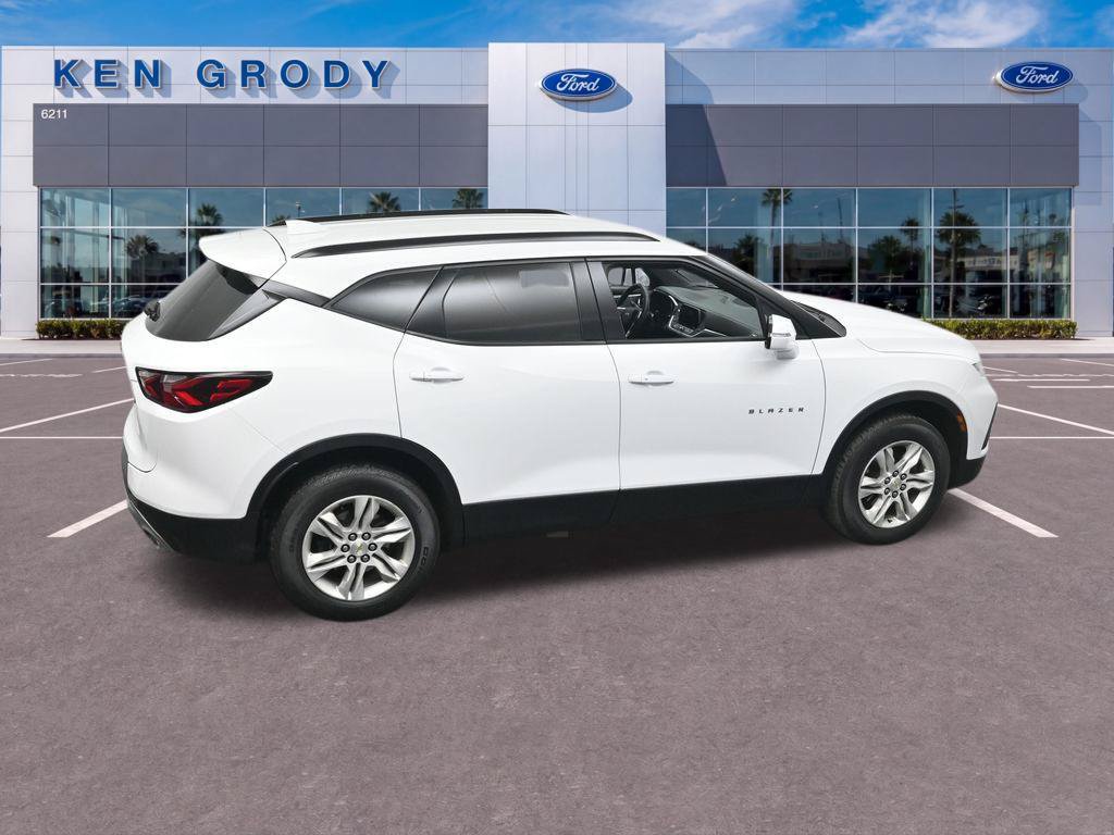 Used 2022 Chevrolet Blazer LT FWD image 13