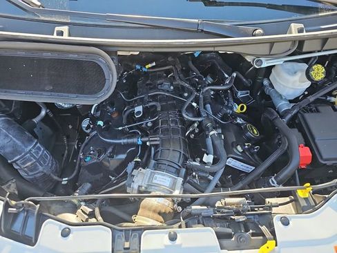 Used 2024 Ford Transit 350 XLT image 33