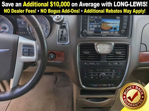 Used 2015 Chrysler Town & Country Touring-L w/ Driver Convenience Group image 19