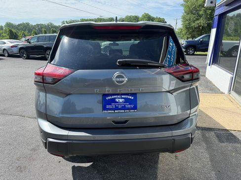 Used 2024 Nissan Rogue SV FWD image 7