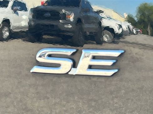 Used 2023 Toyota Camry SE image 34