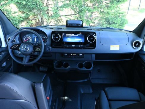 New 2026 Mercedes-Benz Sprinter 2500 image 4