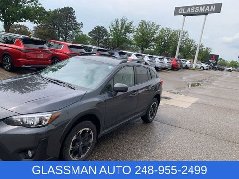 Used 2021 Subaru Crosstrek 2.0i Premium w/ Moonroof Package AWD/4WD image 1