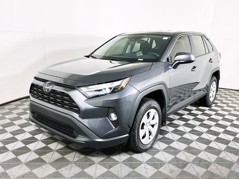 Used 2025 Toyota RAV4 LE image 7