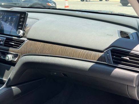 Used 2022 Honda Accord Touring image 19