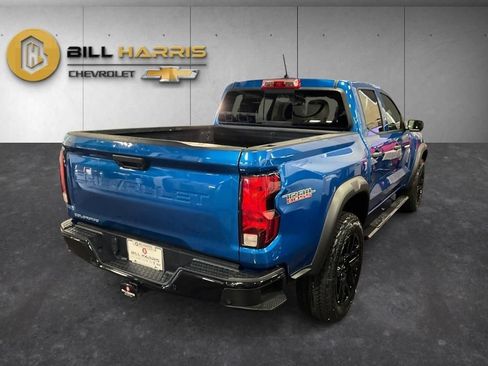 Used 2023 Chevrolet Colorado Trail Boss w/ Technology Package AWD/4WD image 2