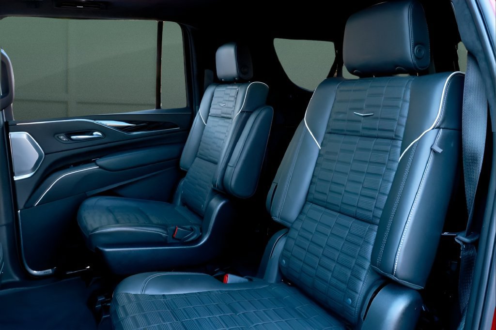 Used 2023 Cadillac Escalade ESV V AWD/4WD image 20