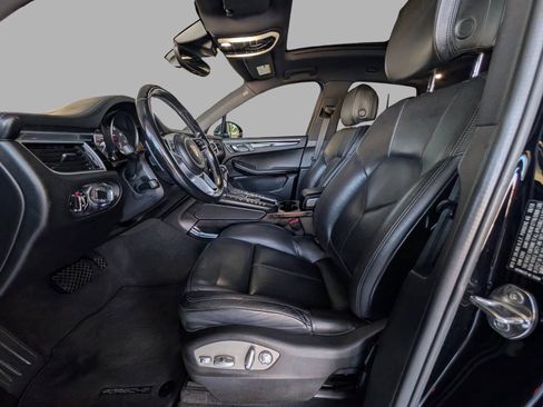 Used 2018 Porsche Macan Sport Edition w/ Premium Package Plus AWD/4WD image 21