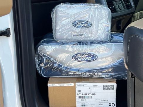 New 2025 Ford F350 Lariat w/ Lariat Ultimate Package image 18