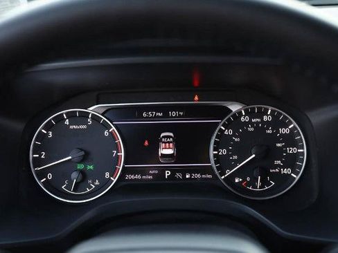 Certified 2025 Nissan Rogue SV AWD/4WD image 10