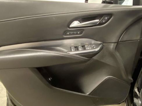 Used 2024 Cadillac XT4 Premium Luxury image 13