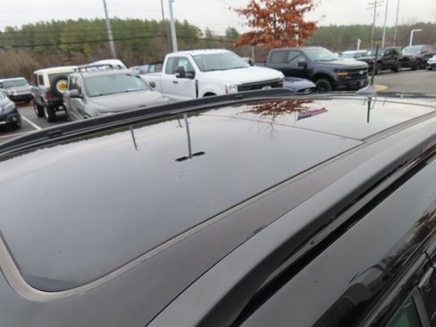 Used 2022 Jeep Compass Altitude w/ Sun and Sound Group image 10