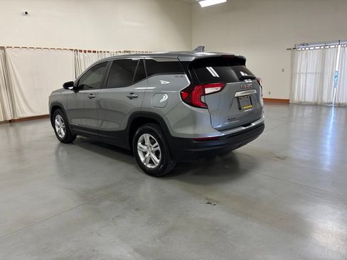 Used 2024 GMC Terrain SLE FWD image 6