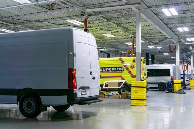 Used 2026 Mercedes-Benz Sprinter 2500 image 25