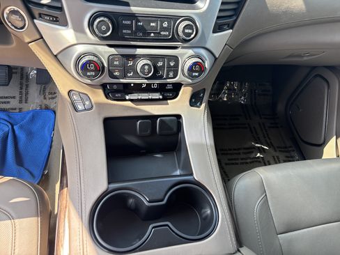 Used 2016 GMC Yukon SLT AWD/4WD image 23
