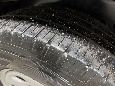 Used 2023 Nissan Frontier S w/ Technology Package image 37