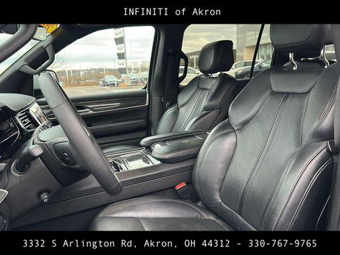 Used 2022 Jeep Wagoneer Series III w/ Flexible Seating Group image 44