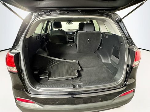 Used 2017 Kia Sorento AWD w/ LX Convenience Package image 24
