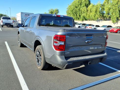 Used 2024 Ford Maverick Lariat w/ Black Appearance Package FWD image 3